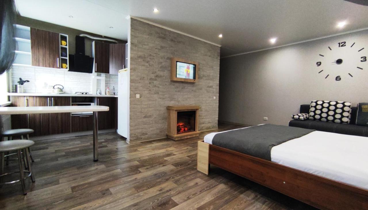 Люкс В Центре Металлургов 31 Kr Apartments Krivoy Rog Exterior foto