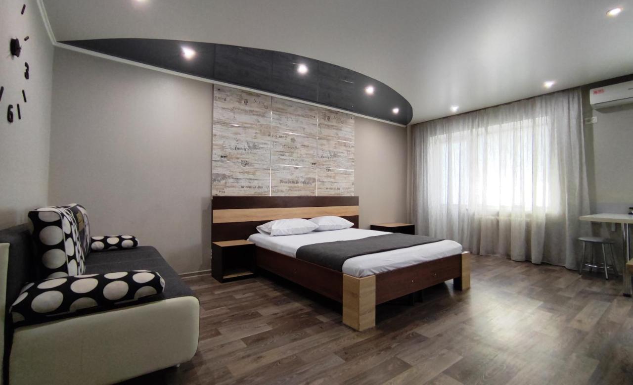 Люкс В Центре Металлургов 31 Kr Apartments Krivoy Rog Exterior foto